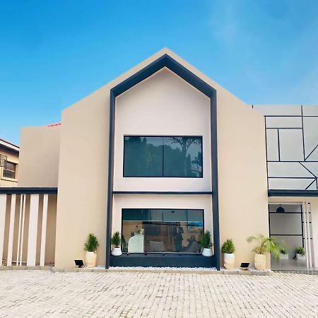 Knightsbridge Hotel & Suites Abuja Buitenkant foto