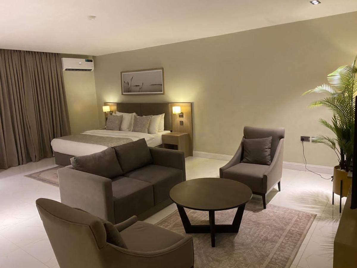 Knightsbridge Hotel & Suites Abuja Buitenkant foto