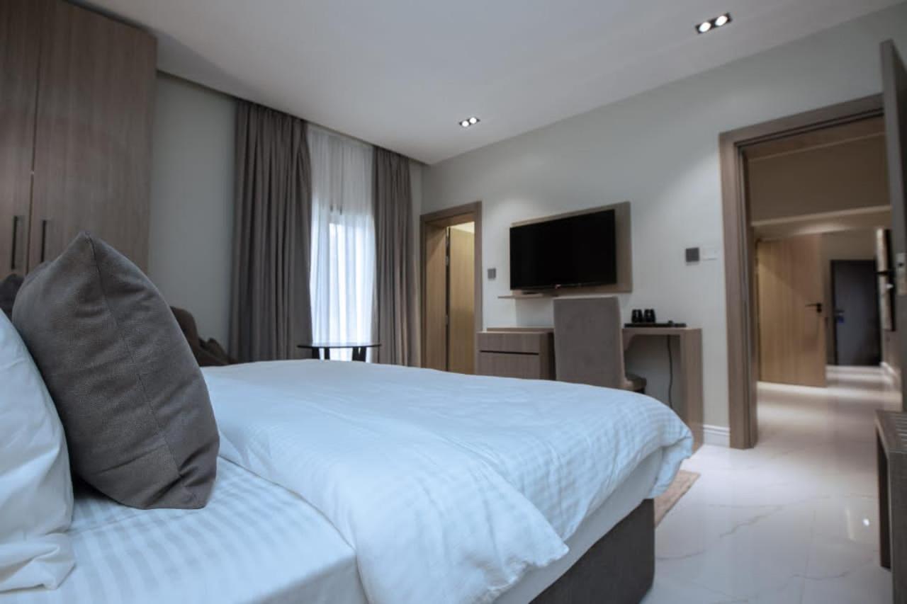 Knightsbridge Hotel & Suites Abuja Buitenkant foto