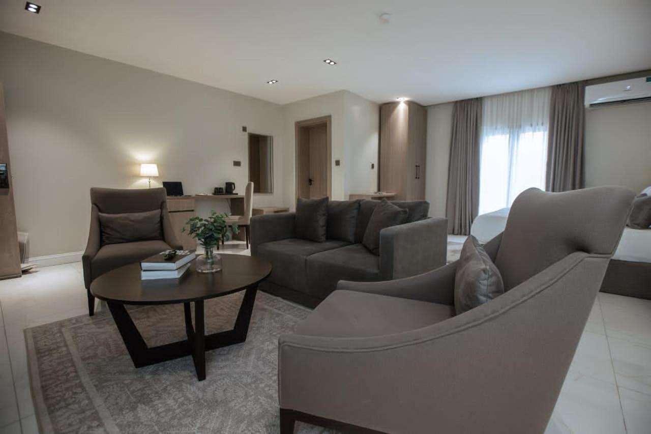 Knightsbridge Hotel & Suites Abuja Buitenkant foto