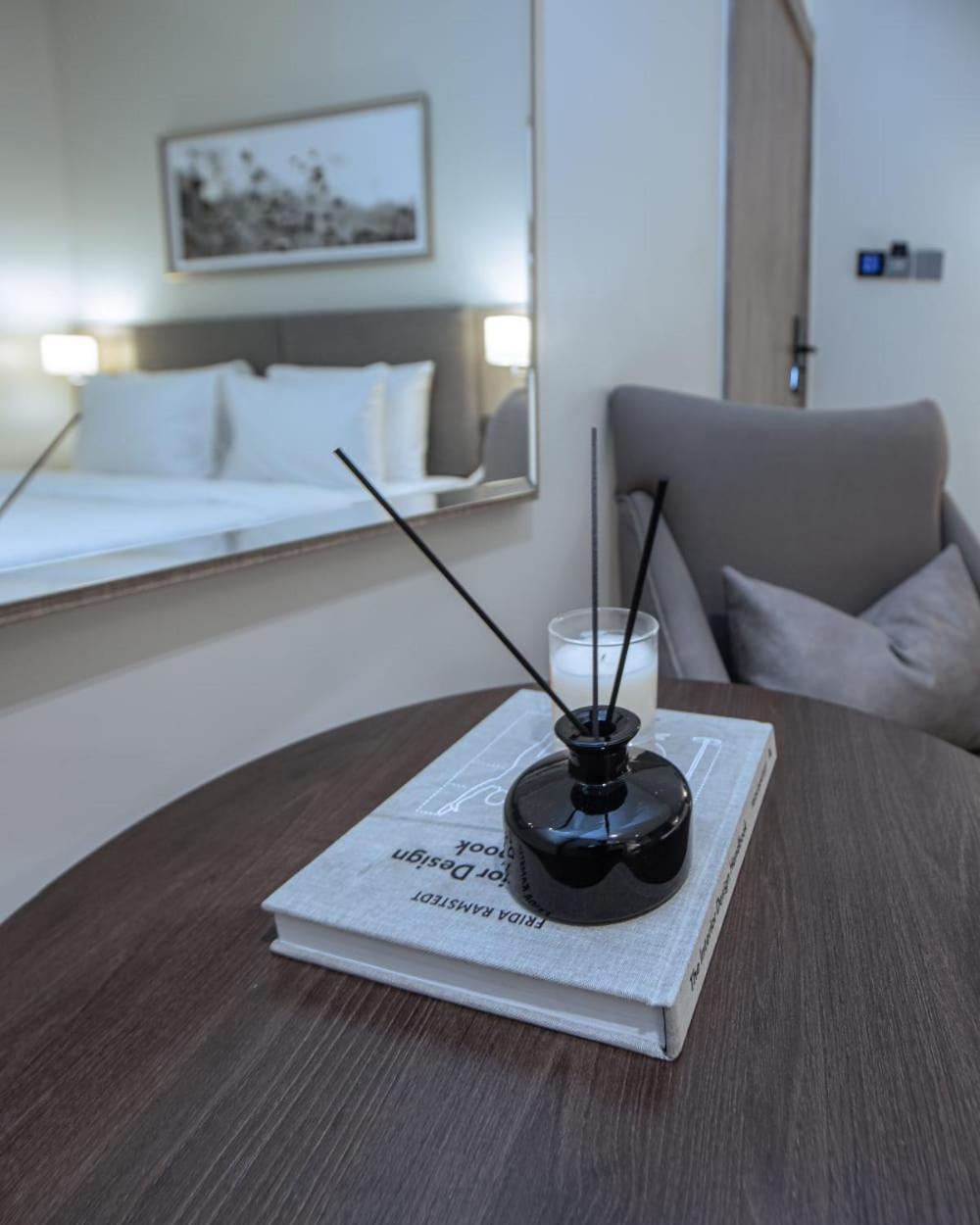 Knightsbridge Hotel & Suites Abuja Buitenkant foto