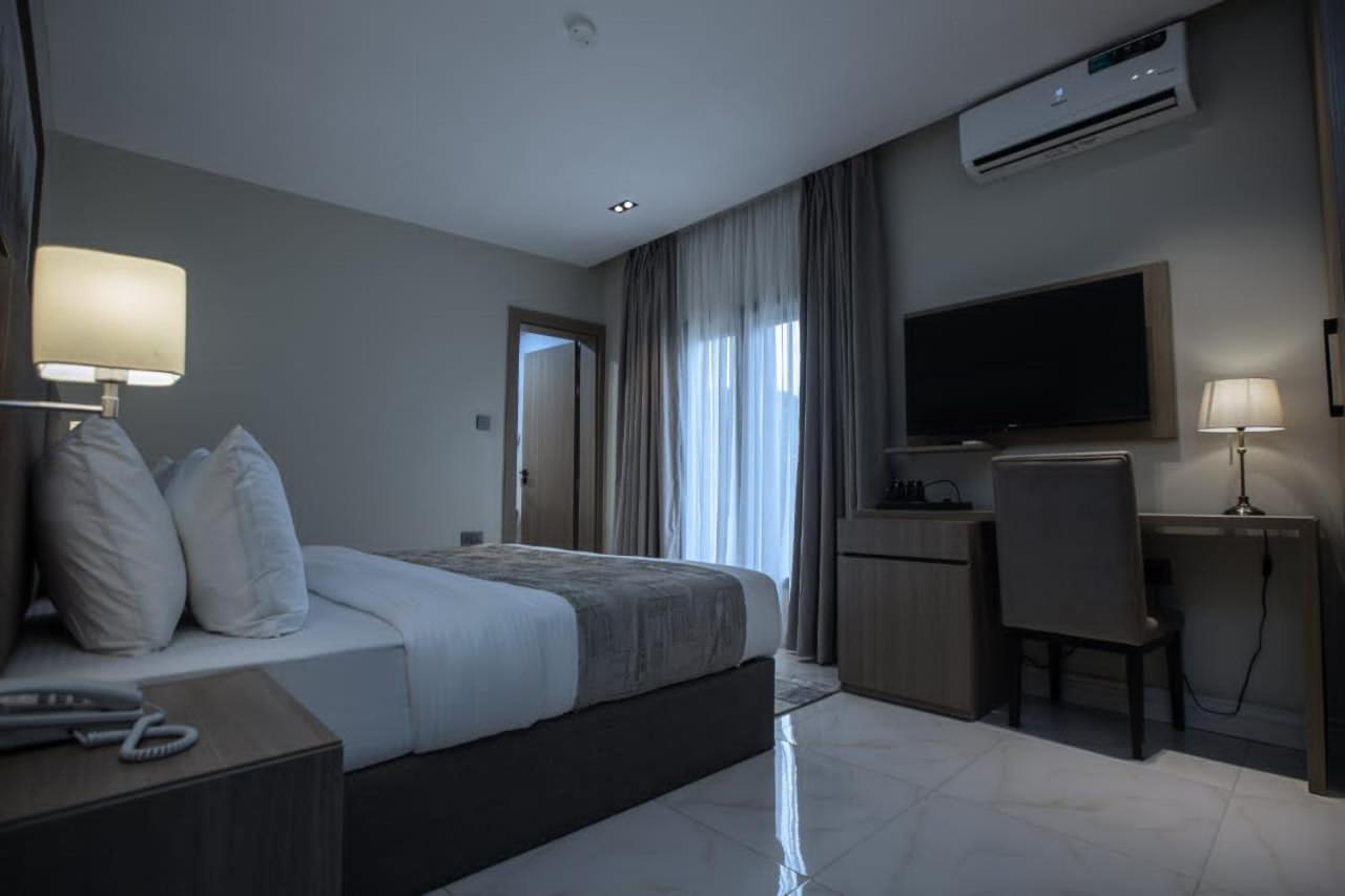 Knightsbridge Hotel & Suites Abuja Buitenkant foto
