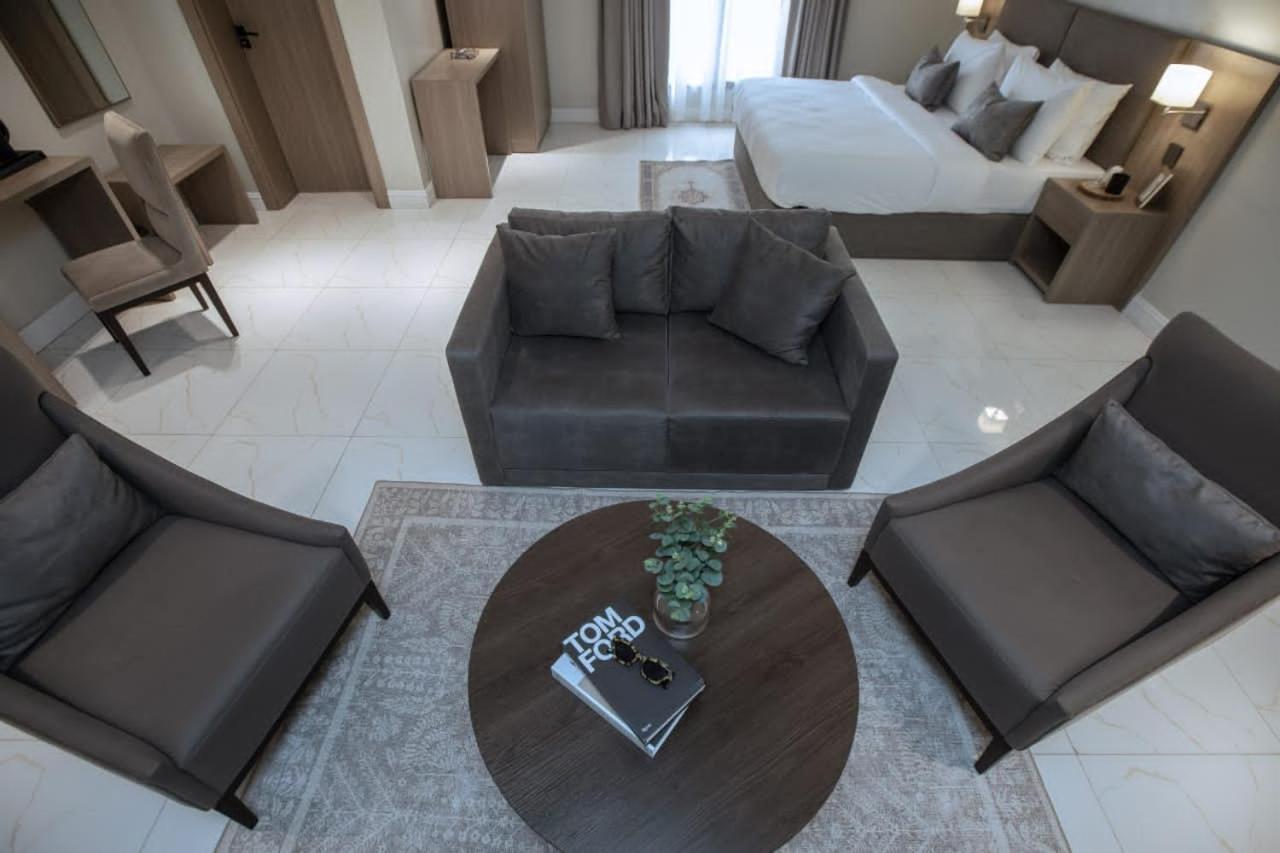 Knightsbridge Hotel & Suites Abuja Buitenkant foto