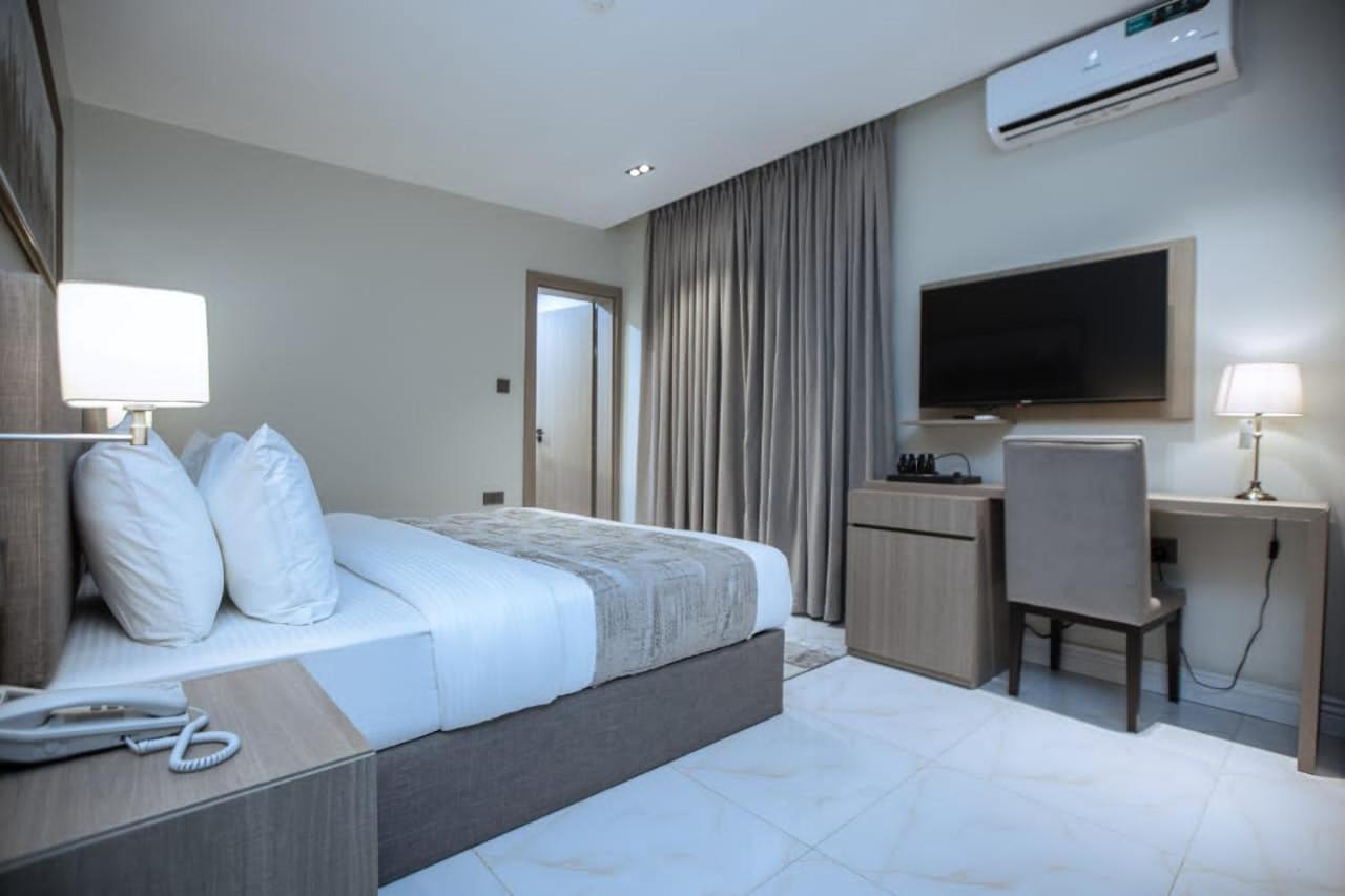 Knightsbridge Hotel & Suites Abuja Buitenkant foto
